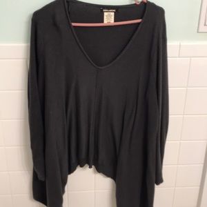 Cute dark grey Billabong sweater!
